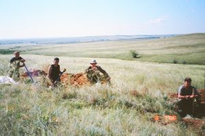 Астраханцы в поисковой экспедиции в Волгоградской области, 2000 год
